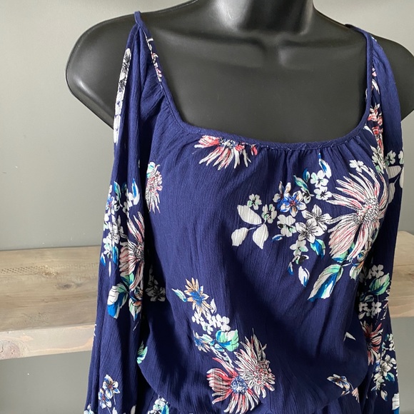 3/$30 Love...ady Navy Cold Shoulder Floral Romper - Picture 3 of 9